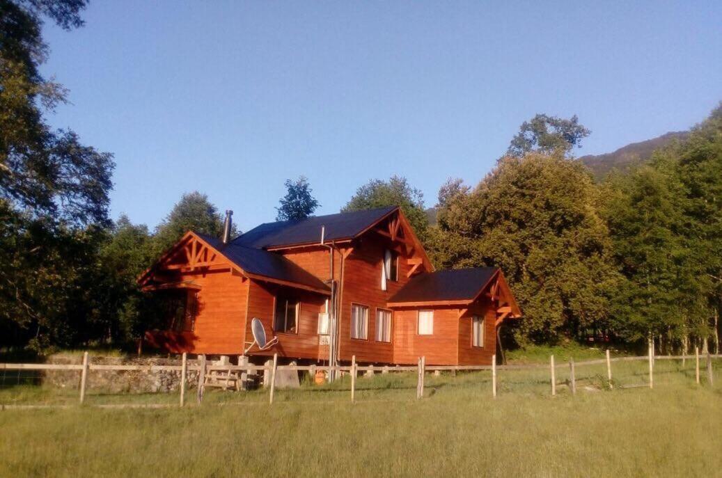 Cabanas Los Canelos Hermosa Granja En Pucón Exteriör bild